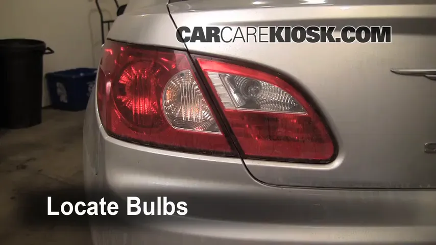 2007 Chrysler Sebring Limited 2.4L 4 Cyl. Lights Tail Light (replace bulb)